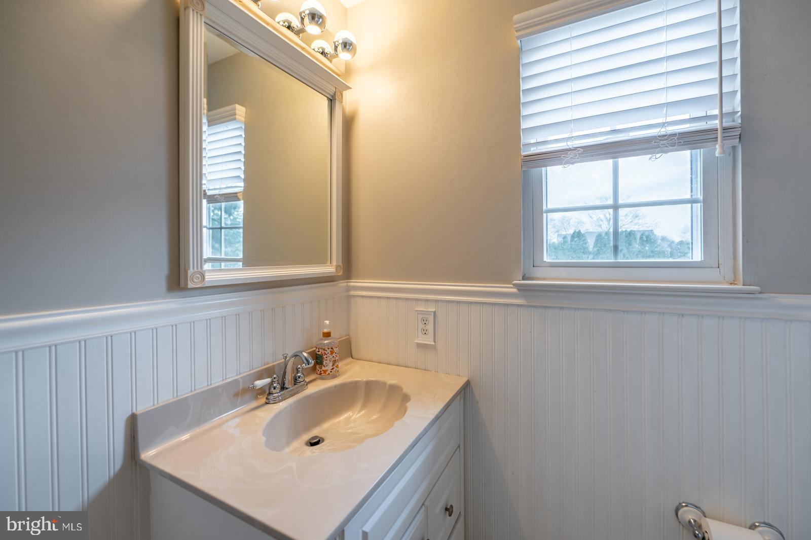 OXFORD GLEN - Residential