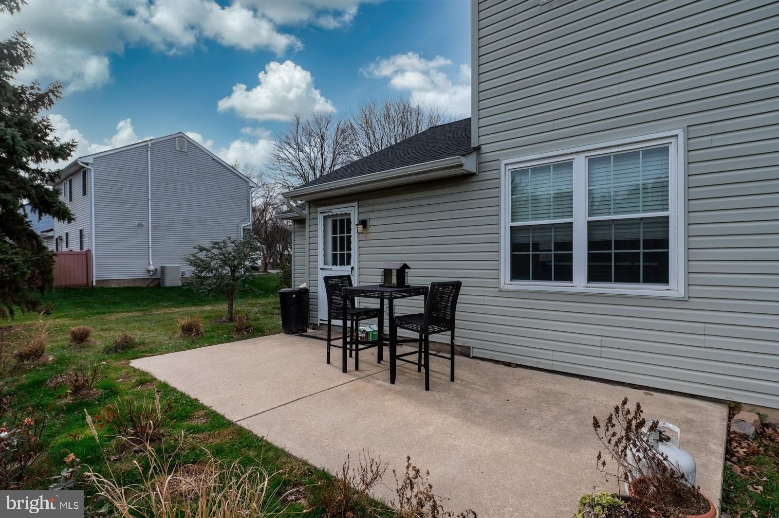 OXFORD GLEN - Residential