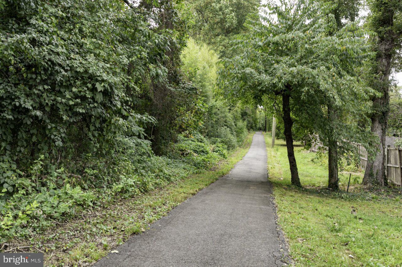 HERITAGE COURT - Residential