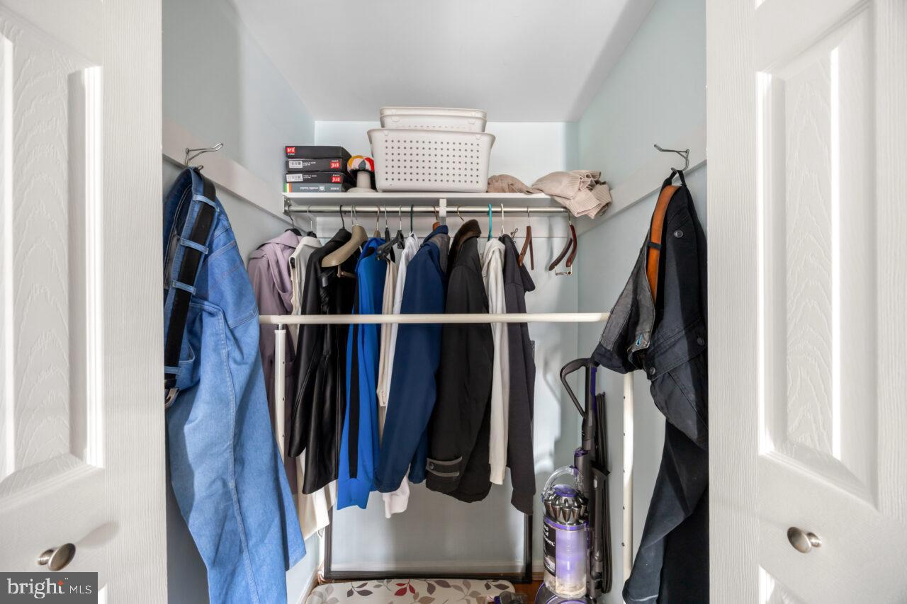 HERITAGE COURT - Residential