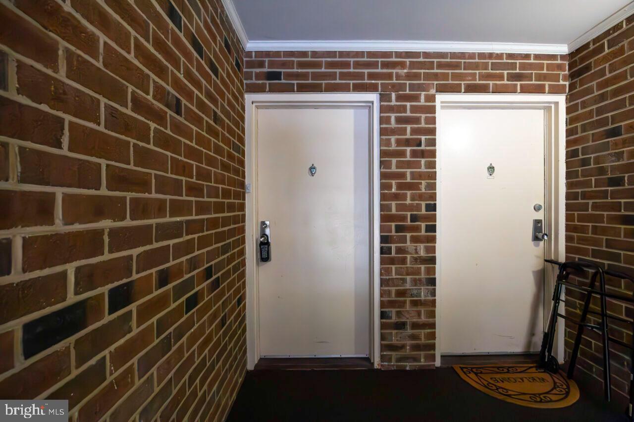 HERITAGE COURT - Residential