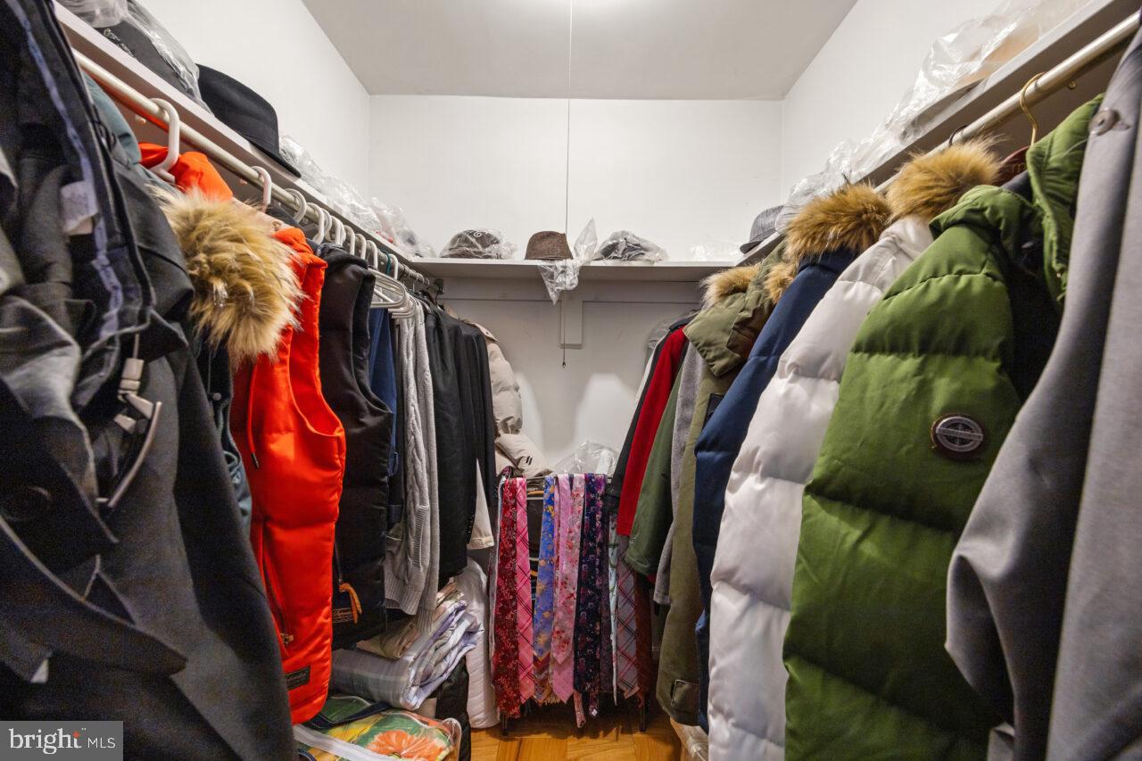 HERITAGE COURT - Residential