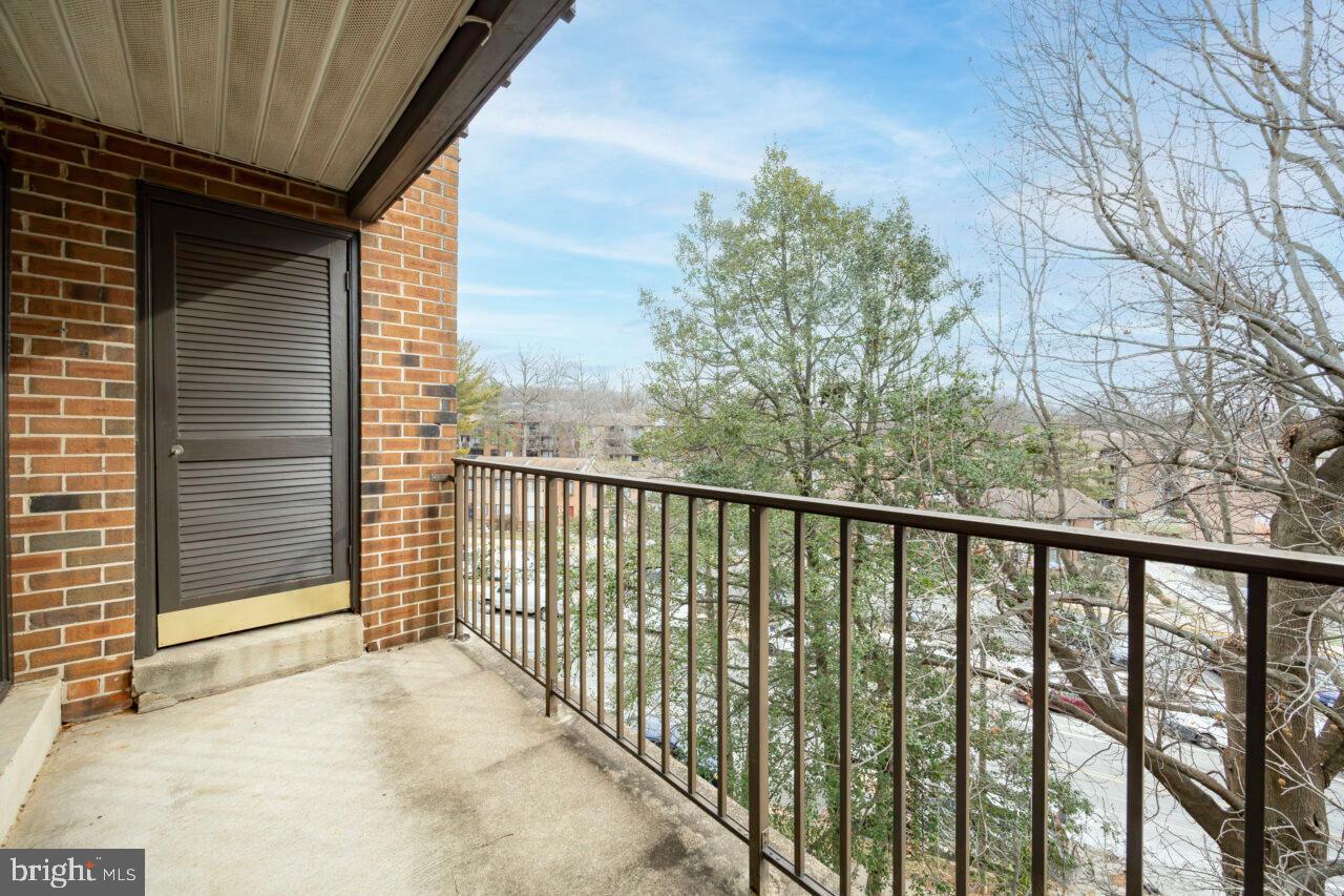 HERITAGE COURT - Residential