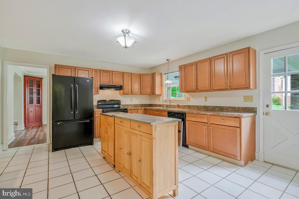 5509 LITTLE BROOK DRIVE