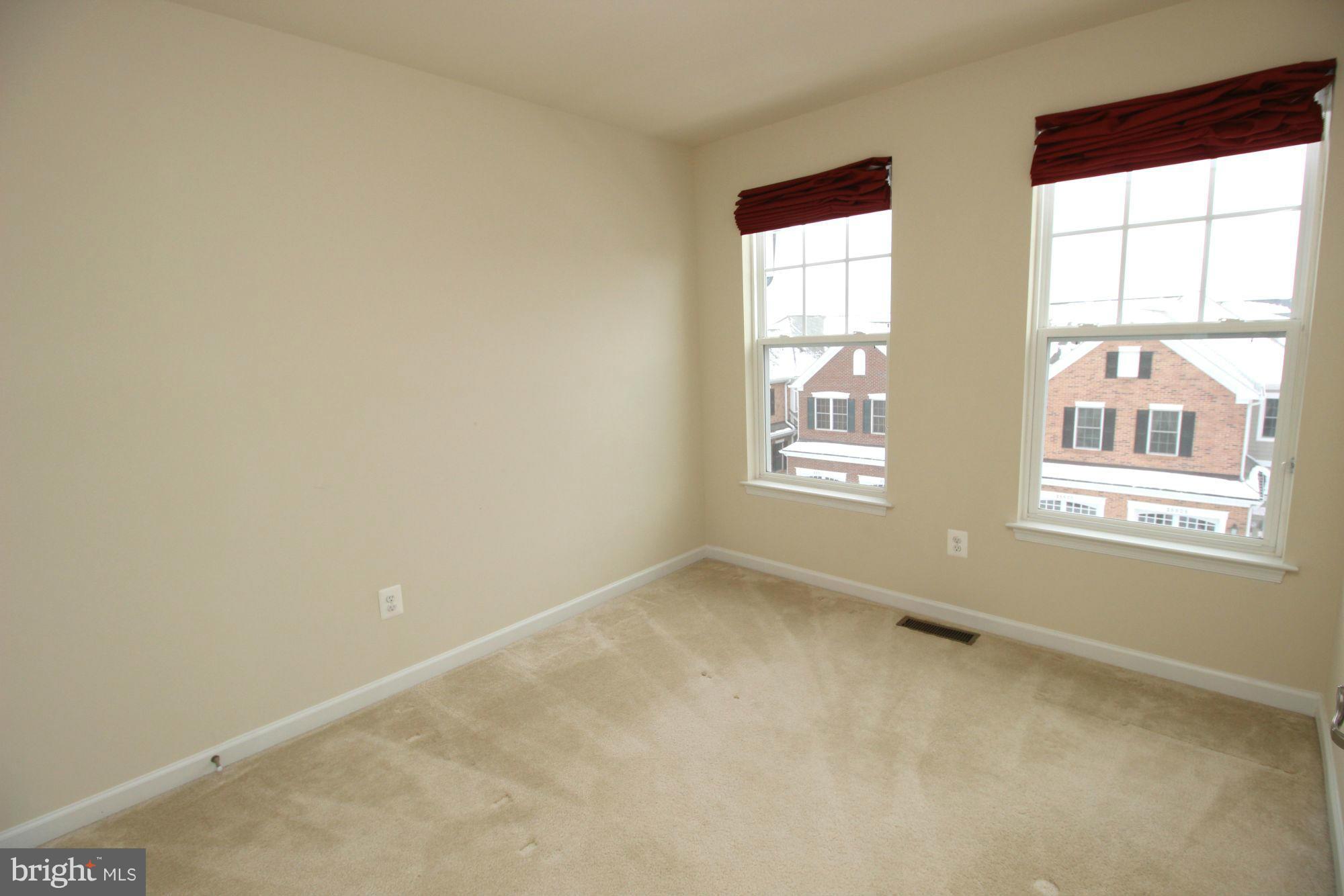 EAST GATE ONE - Residential Lease