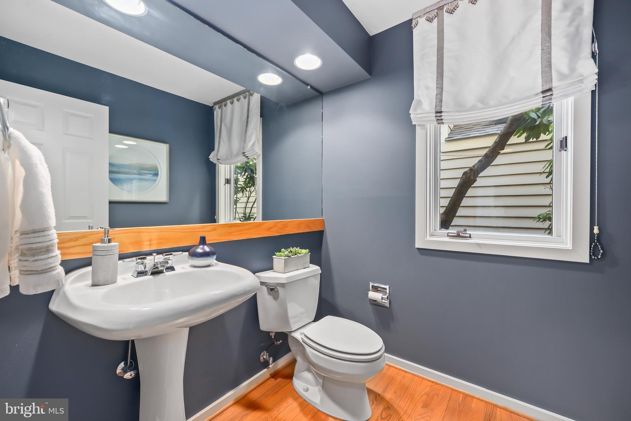 RESTON - Residential