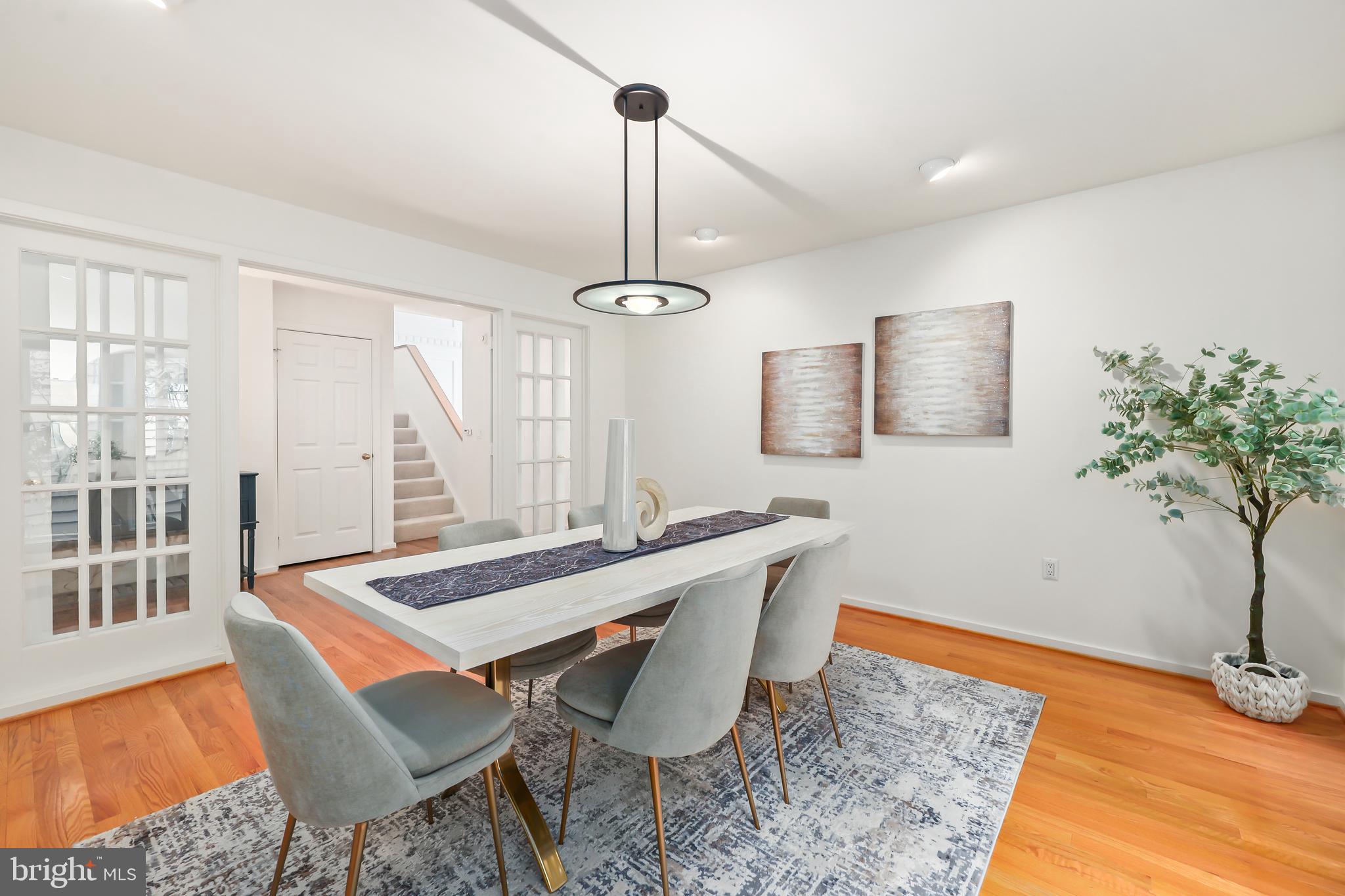 RESTON - Residential