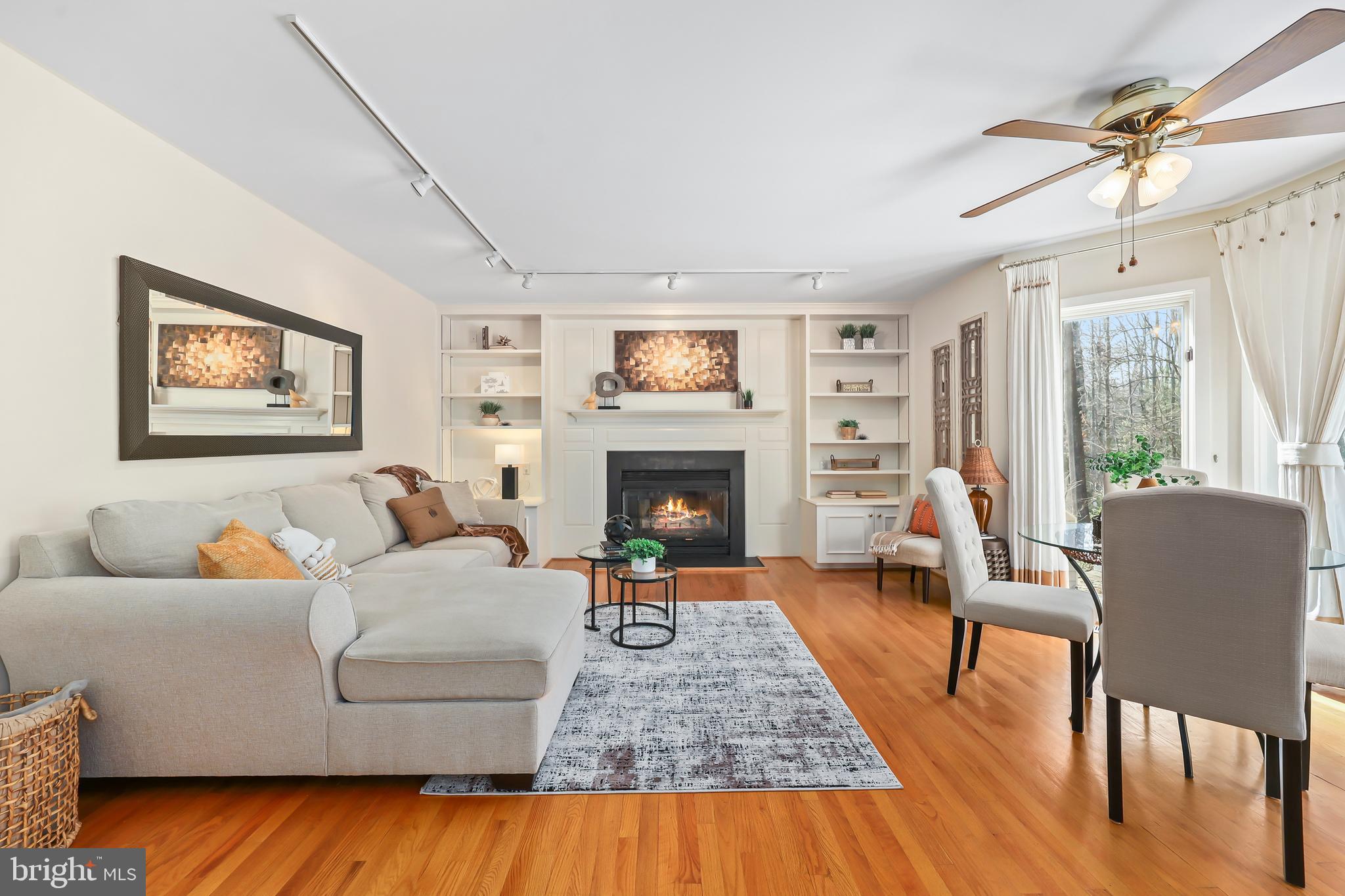 RESTON - Residential