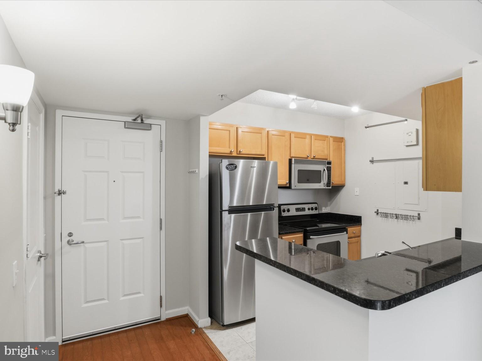 880 N POLLARD STREET 323