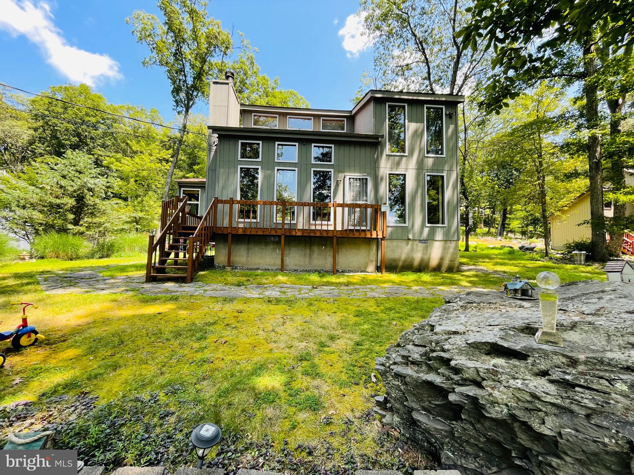 SAW CREEK ESTATES - Residential