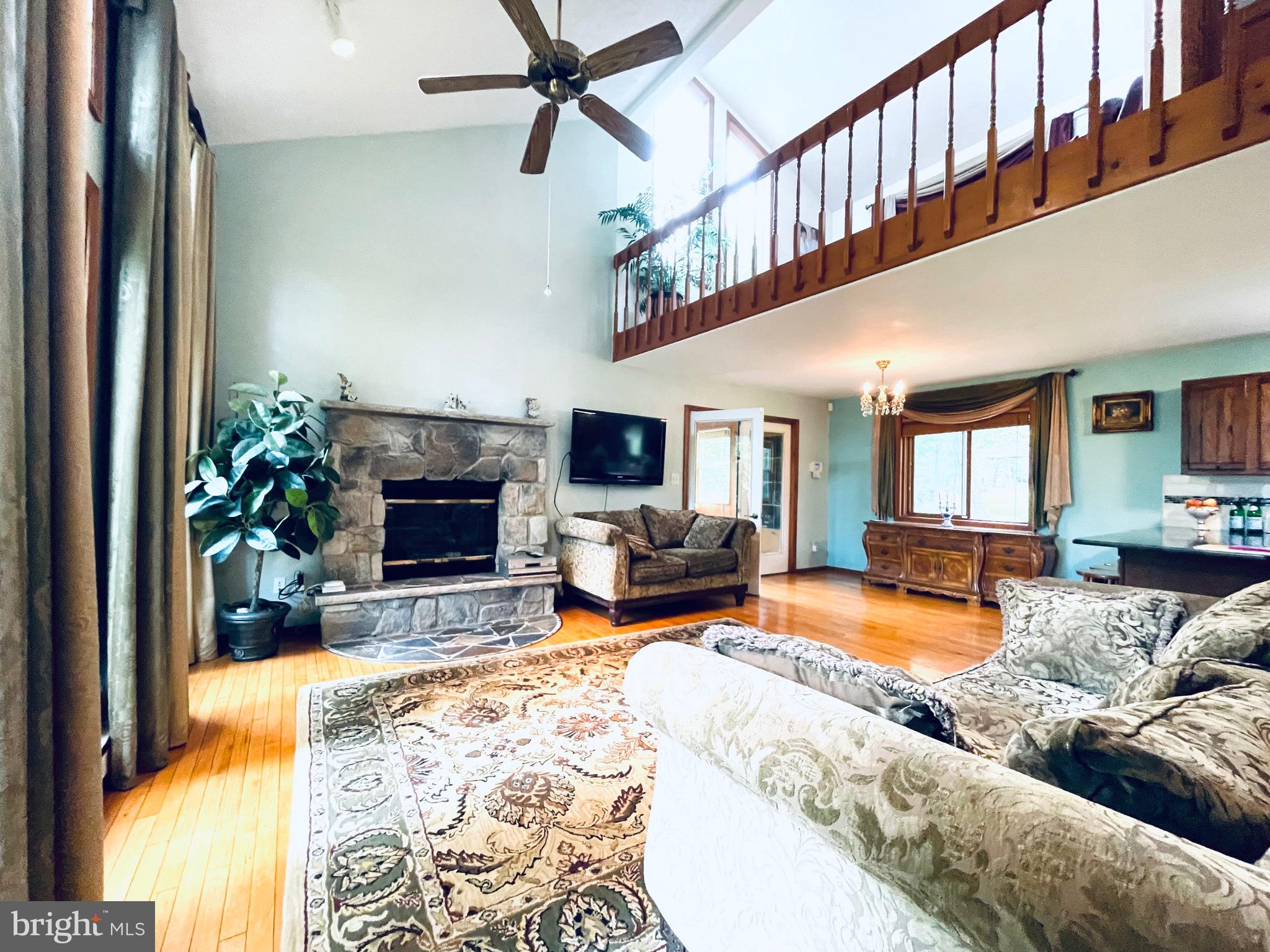 SAW CREEK ESTATES - Residential