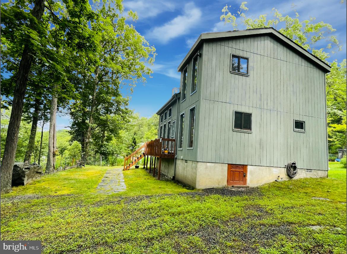 SAW CREEK ESTATES - Residential