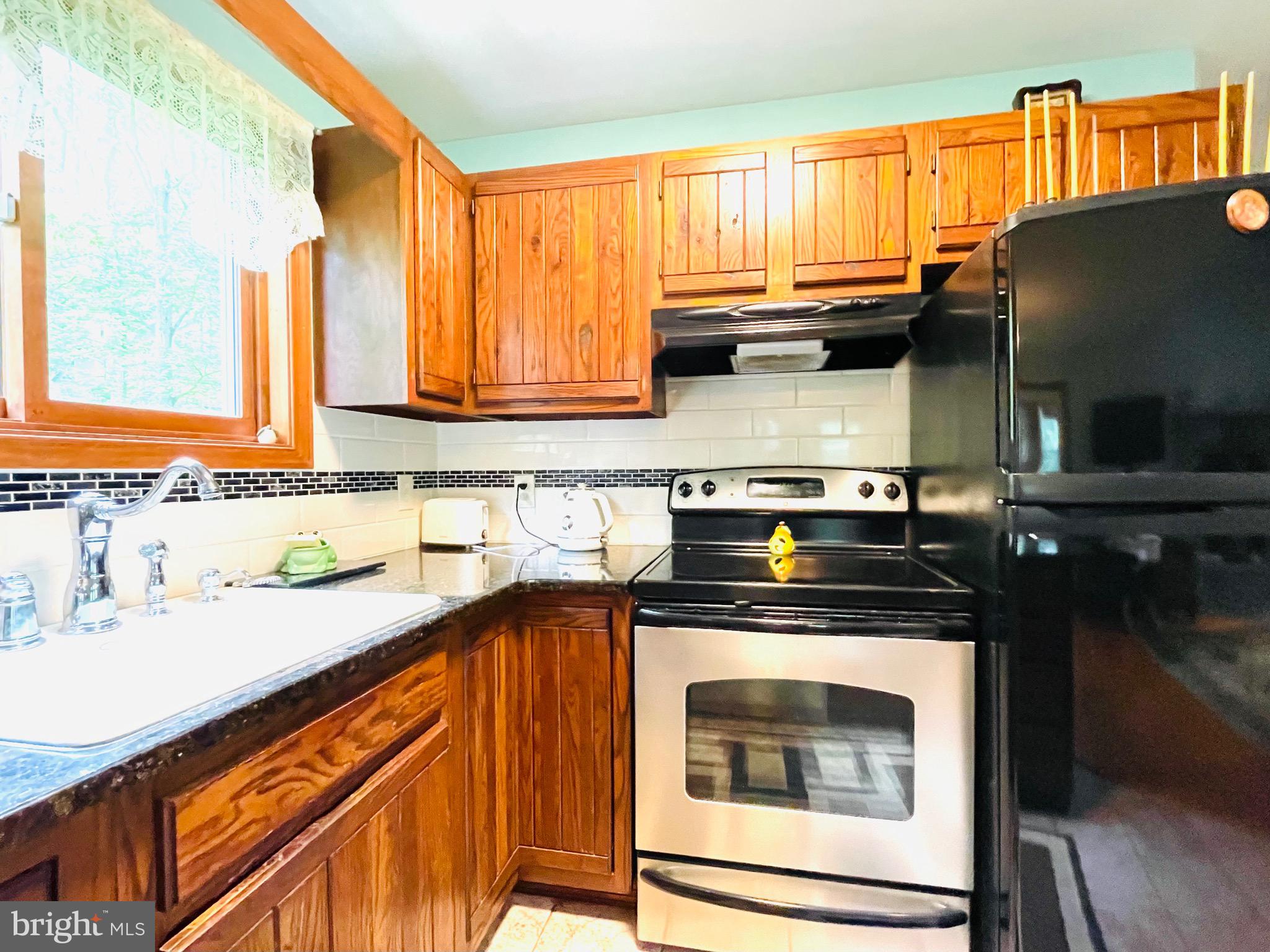 SAW CREEK ESTATES - Residential