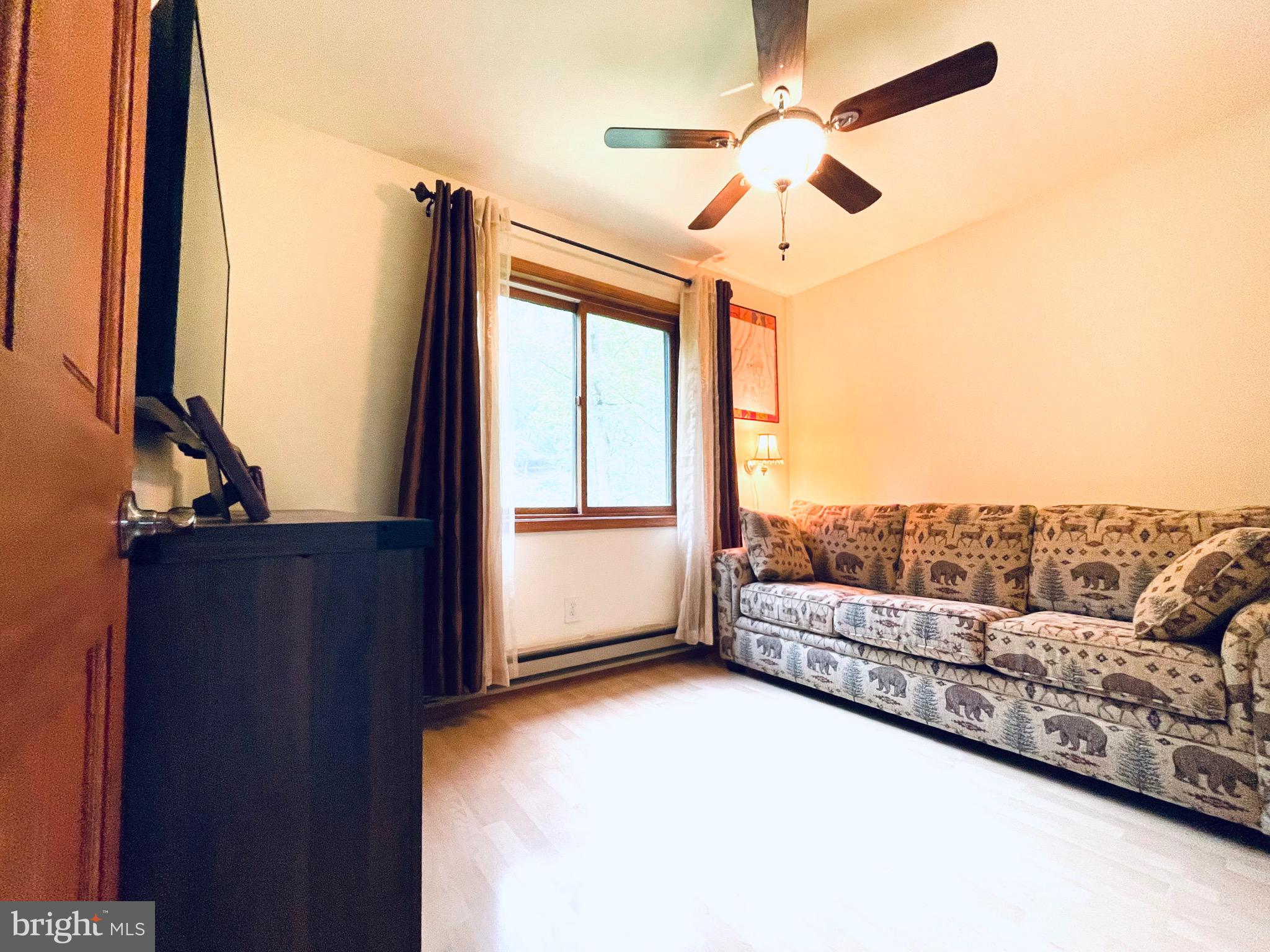 SAW CREEK ESTATES - Residential