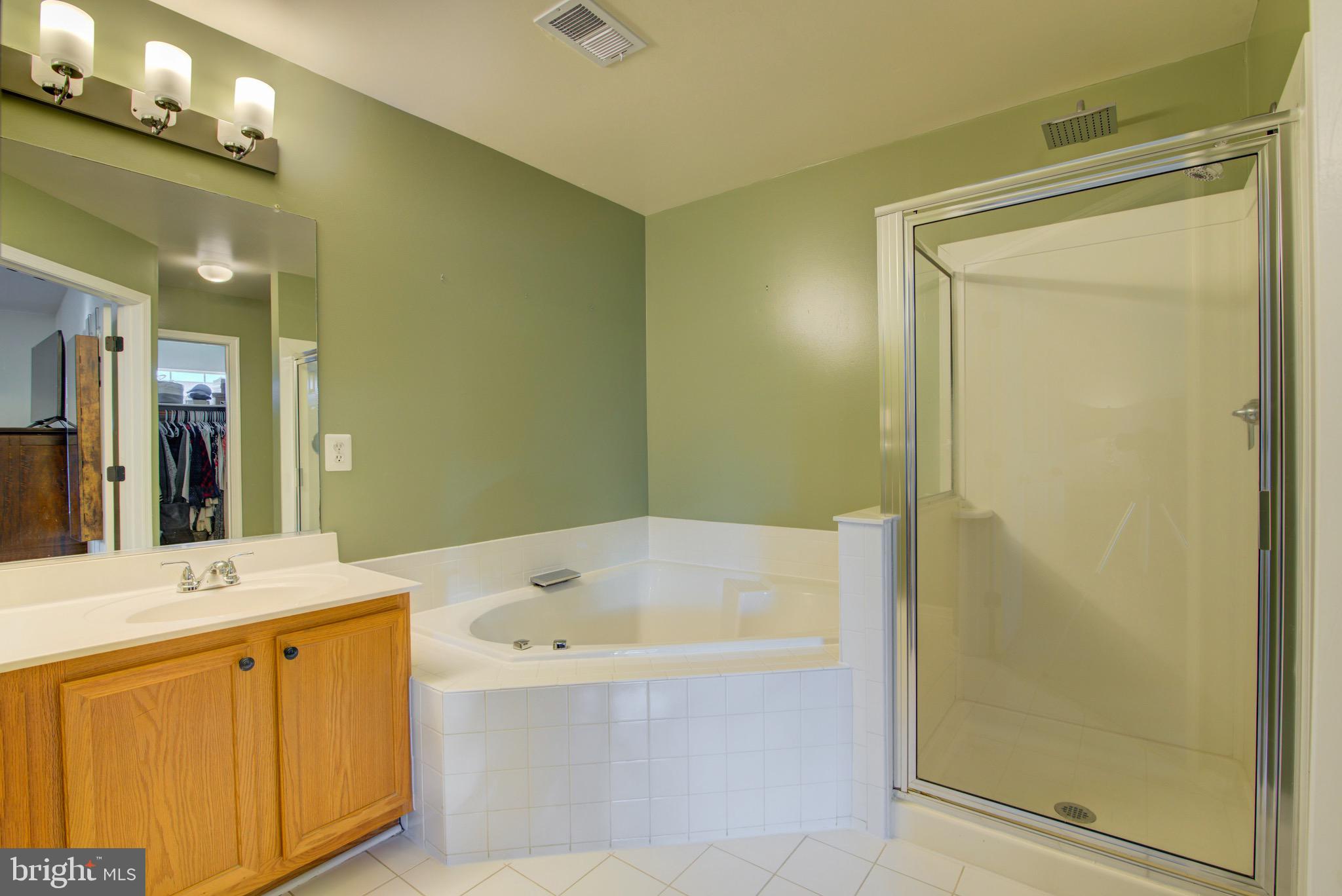 SYCAMORE HILL - Residential