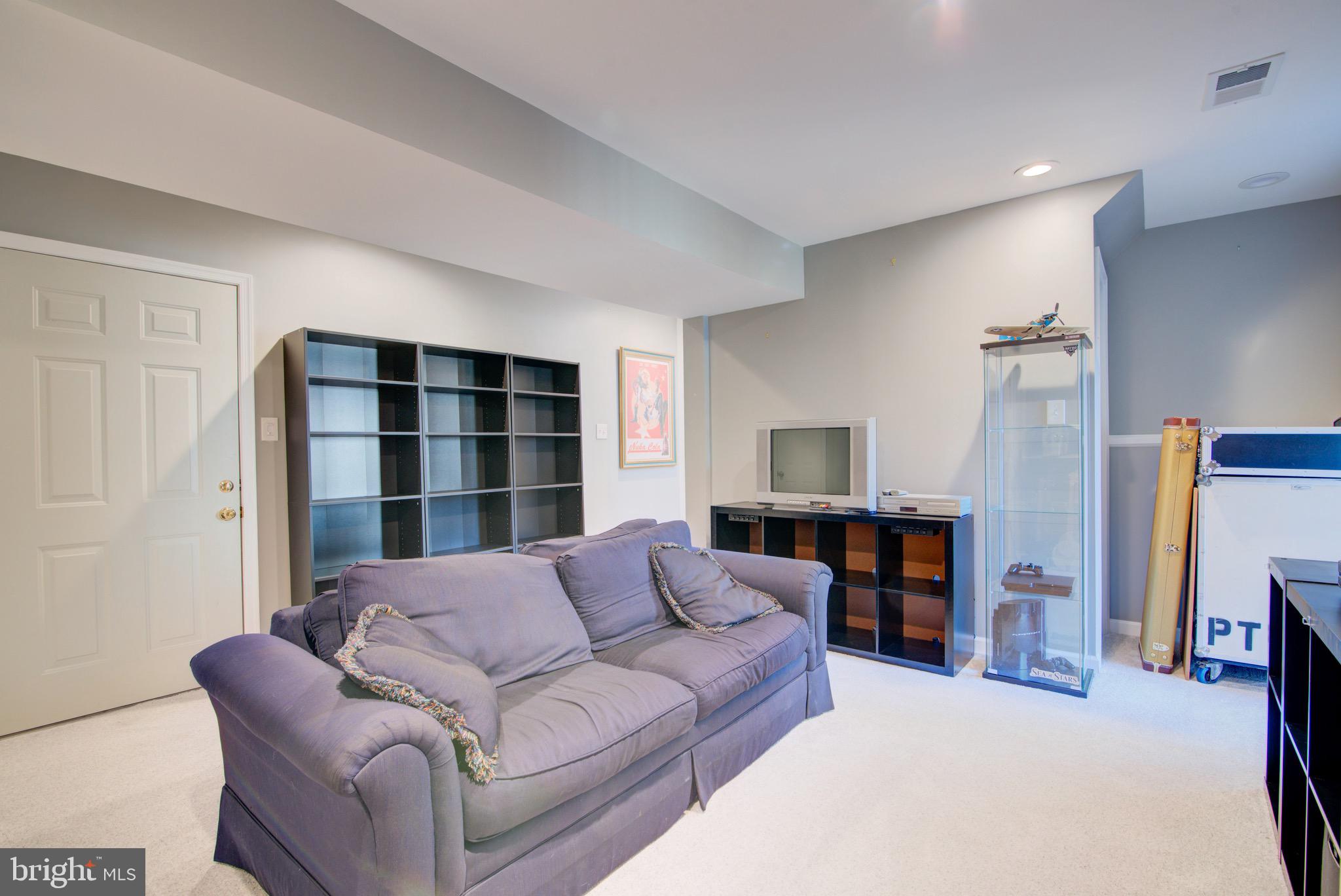 SYCAMORE HILL - Residential