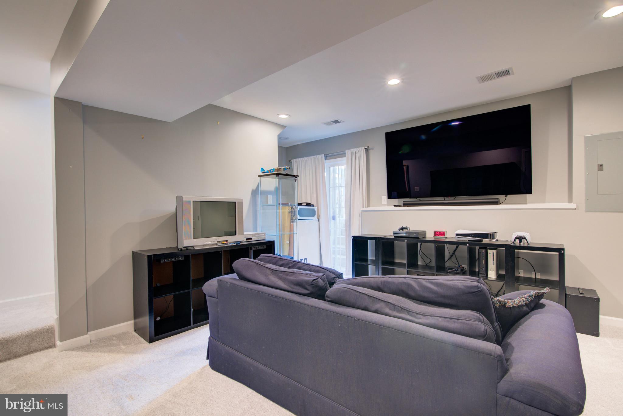 SYCAMORE HILL - Residential