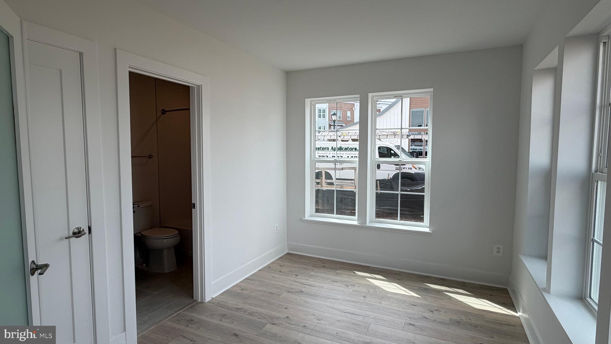 2106 HENSON NORRIS ST