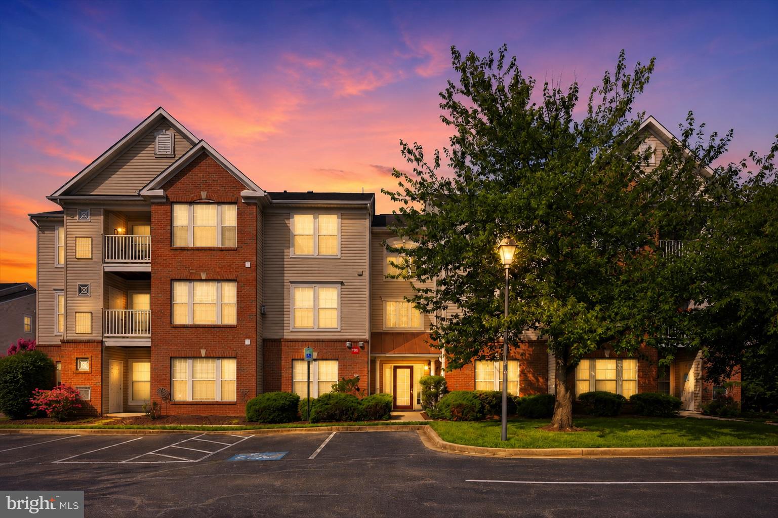 502 LEAHY COURT F 2F