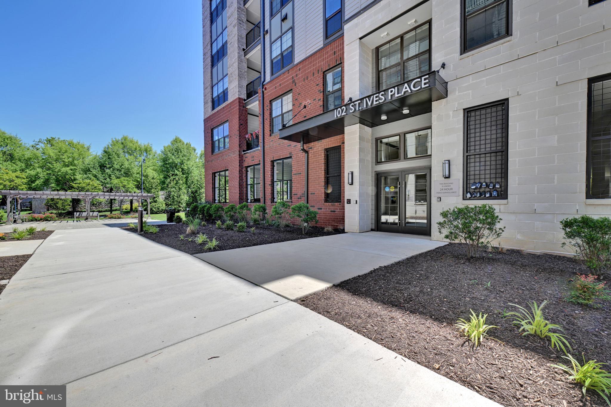 102 SAINT IVES PLACE 401