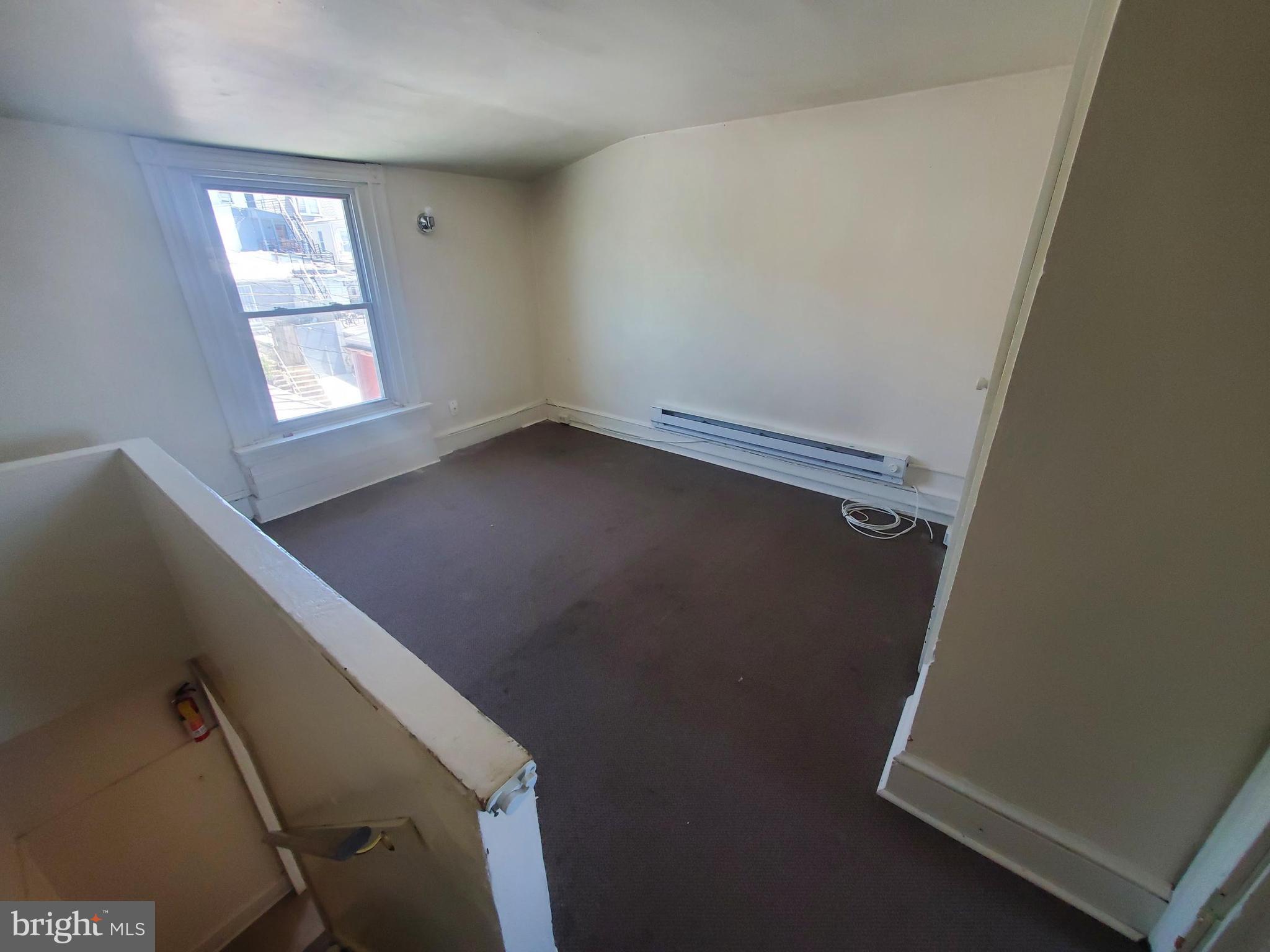 NORTHEAST READING - Residential Lease