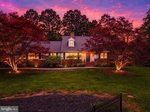 Homes For Sale - 4992 Scrabble Road<br/> SHEPHERDSTOWN, WV 25443