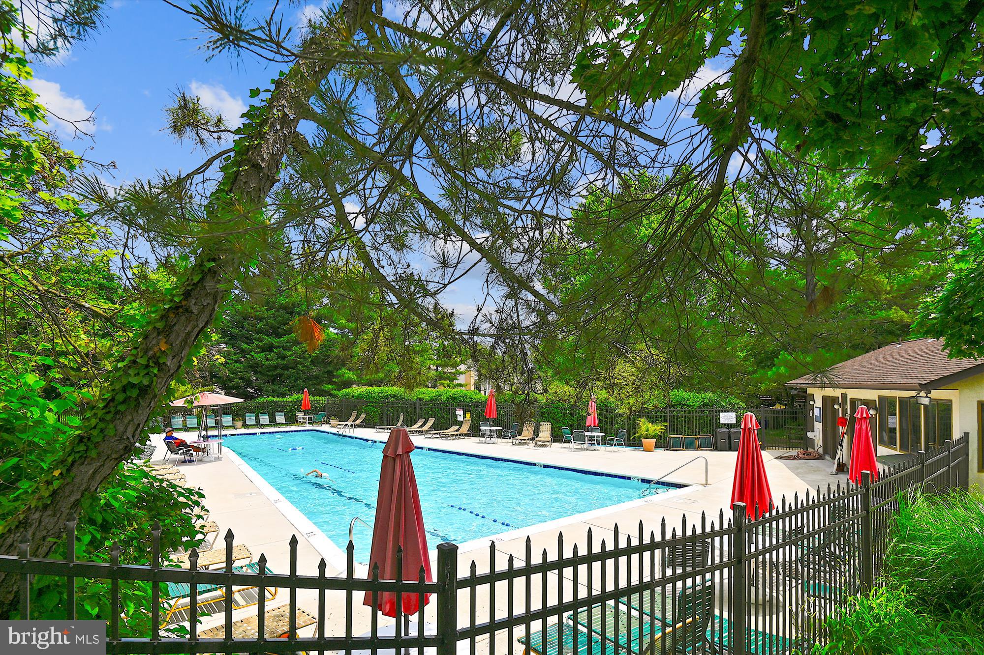 ROLAND SPRINGS - Residential