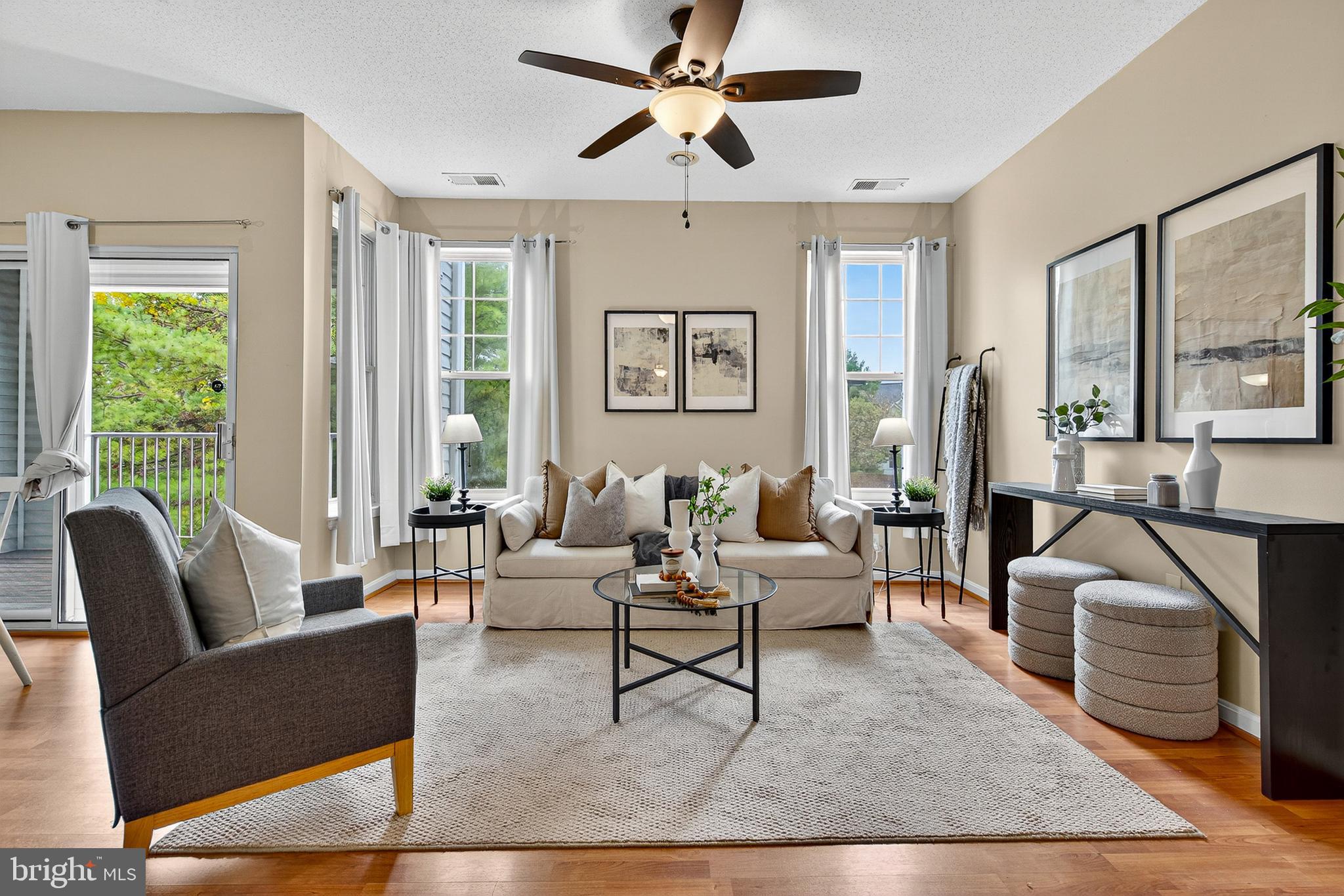 DEVON COURT - Residential