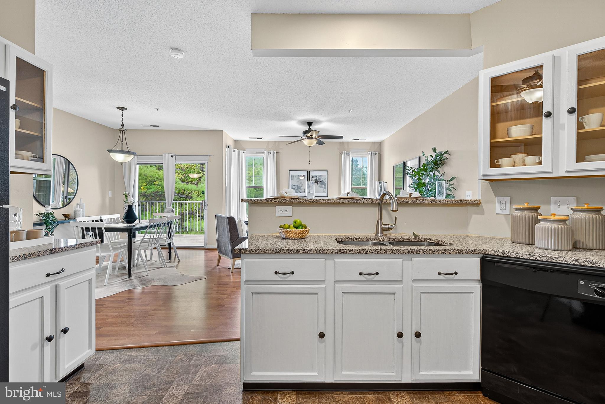 DEVON COURT - Residential