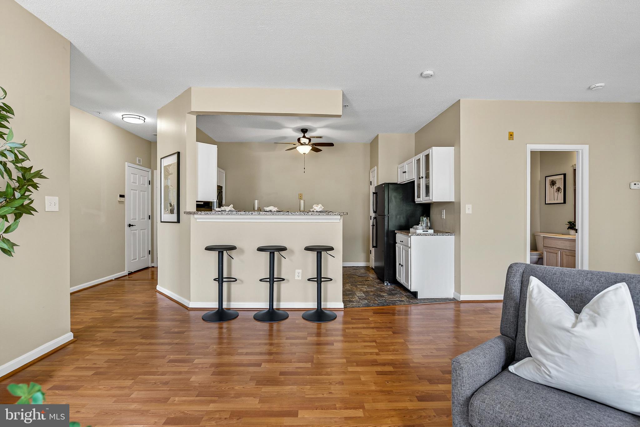 DEVON COURT - Residential