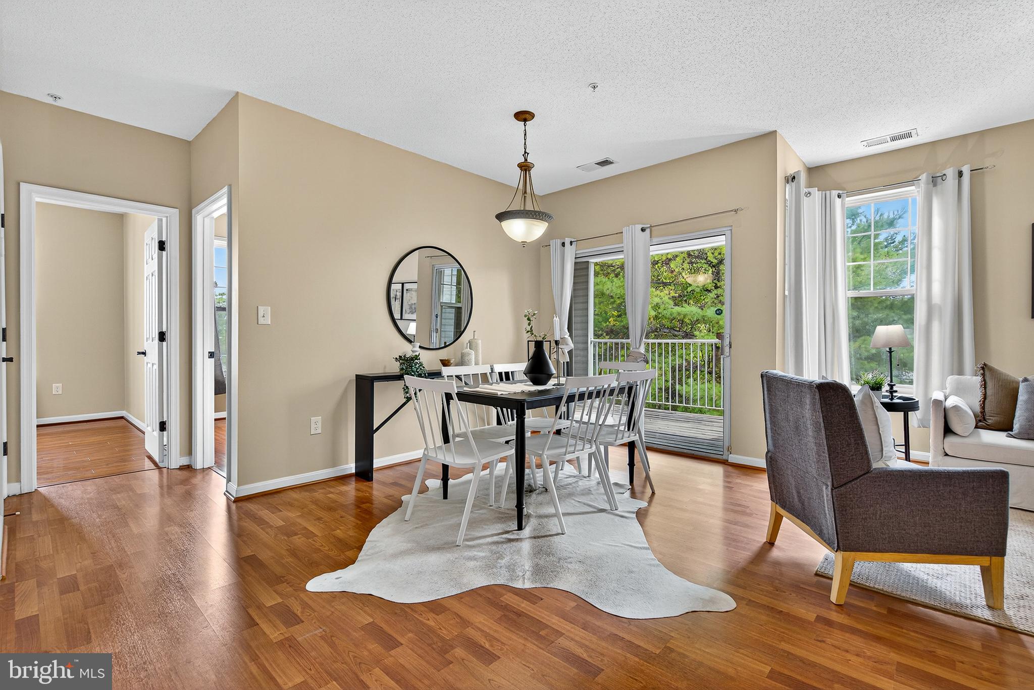 DEVON COURT - Residential