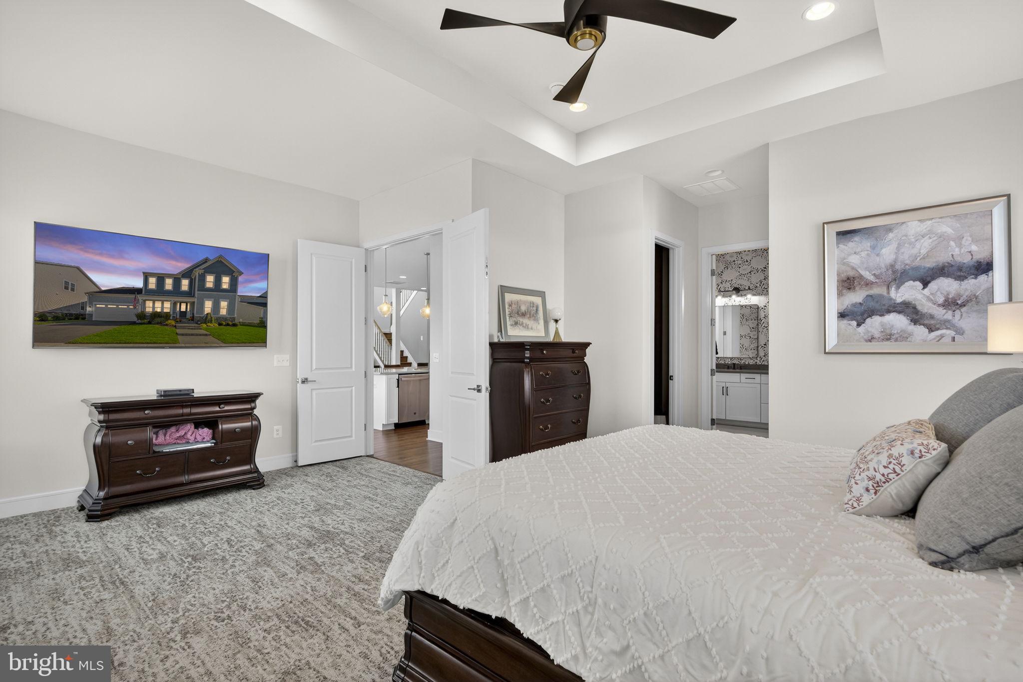 MEADOWBROOK - Residential