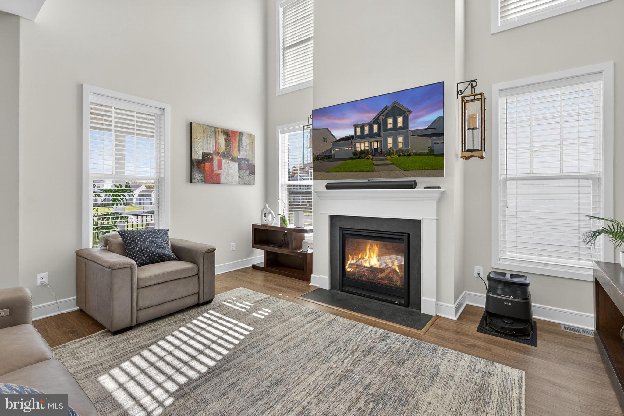 MEADOWBROOK - Residential