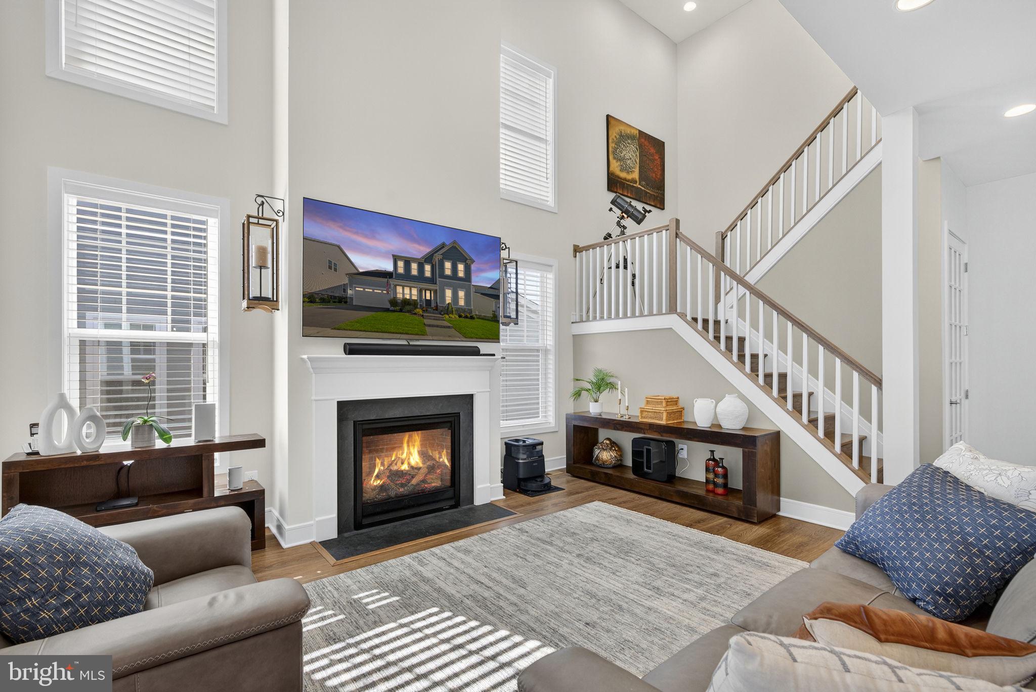 MEADOWBROOK - Residential