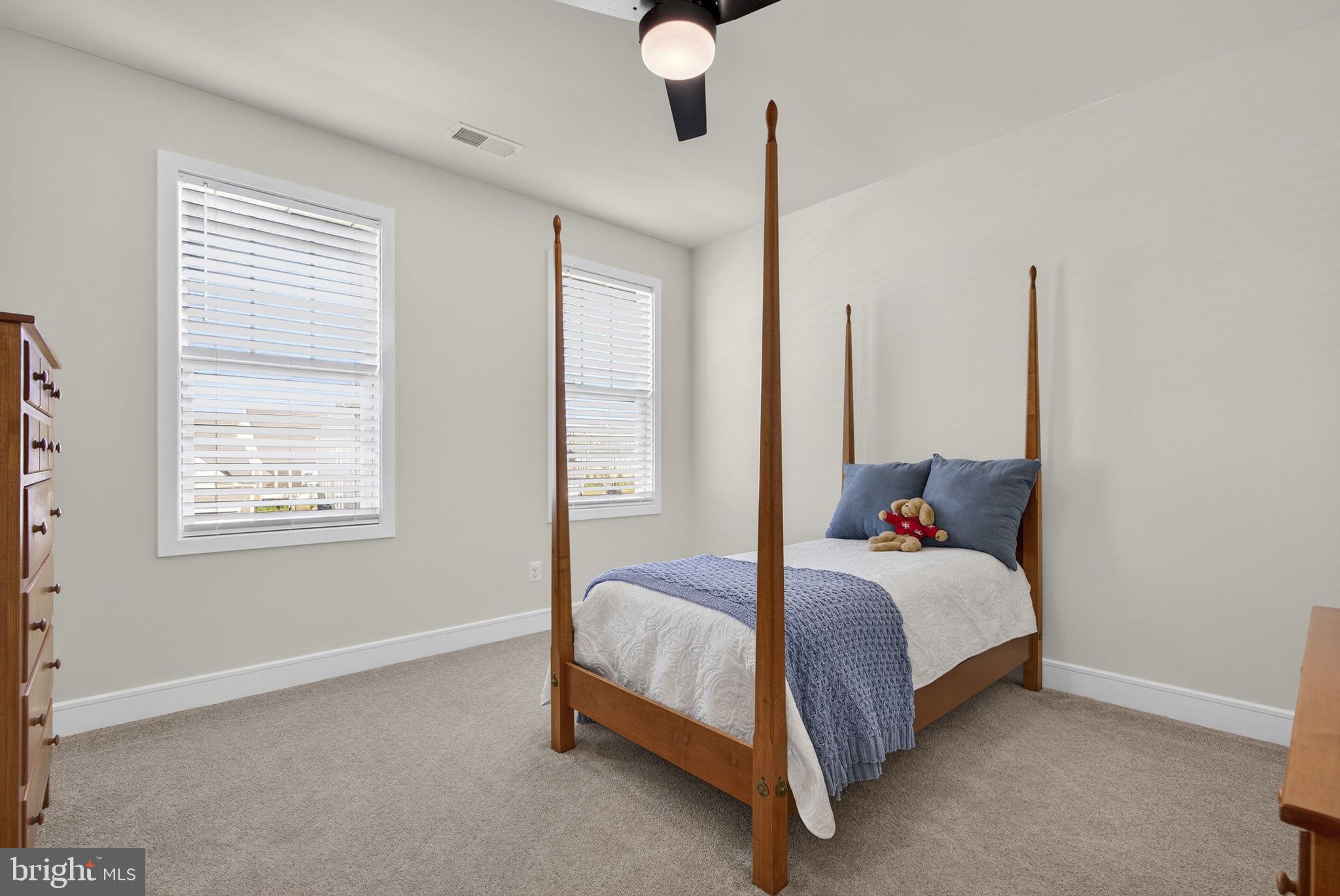 MEADOWBROOK - Residential