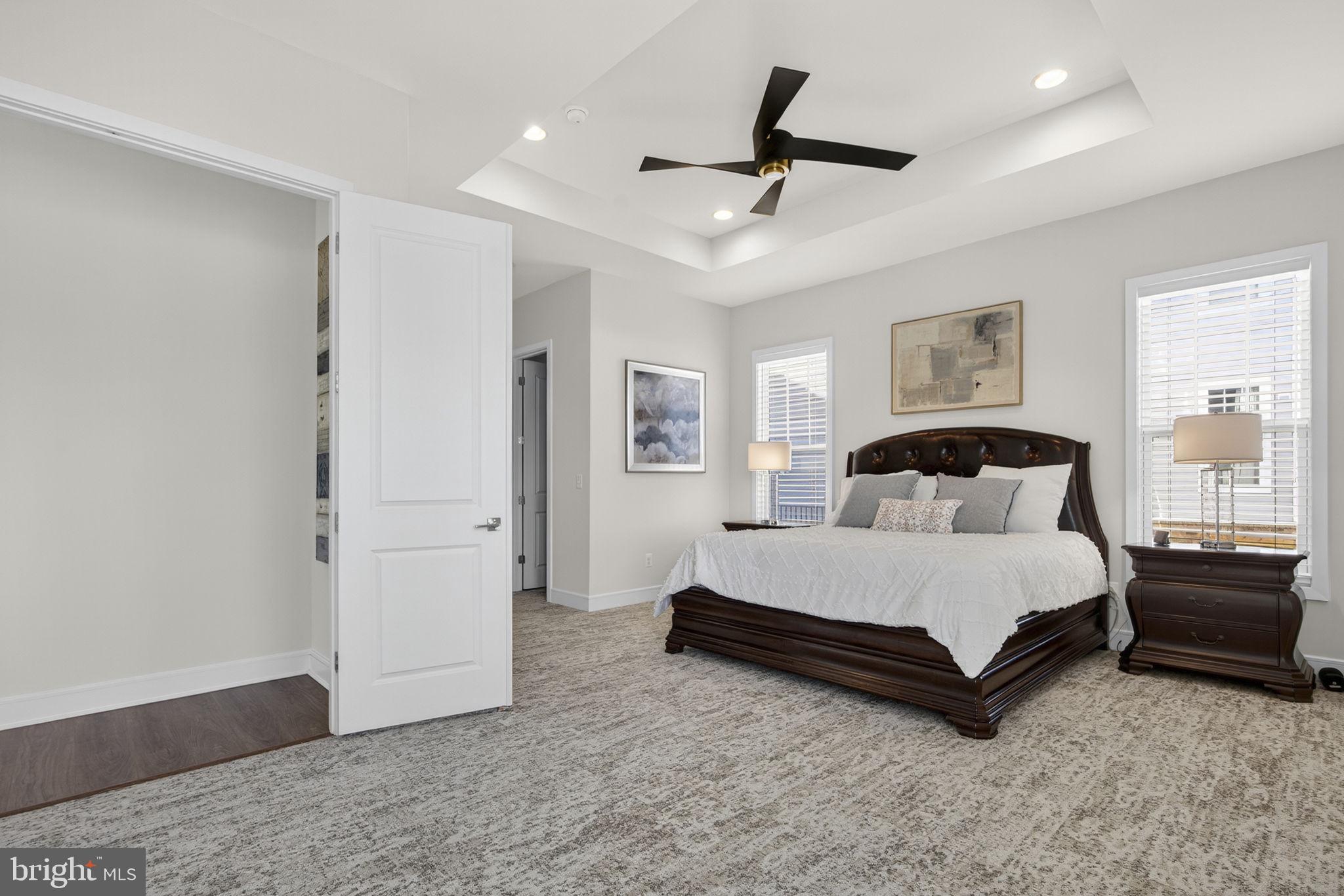 MEADOWBROOK - Residential