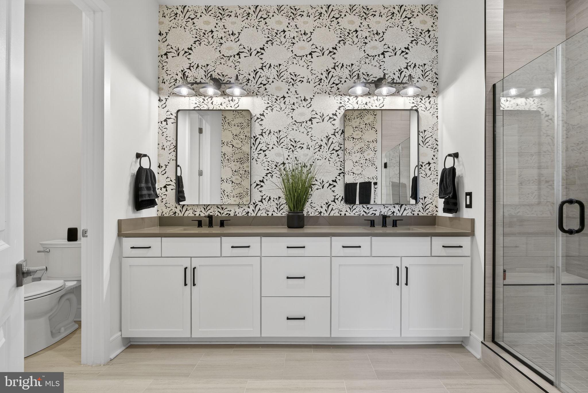 MEADOWBROOK - Residential