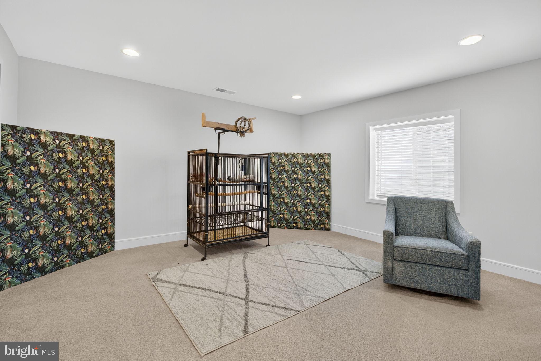 MEADOWBROOK - Residential