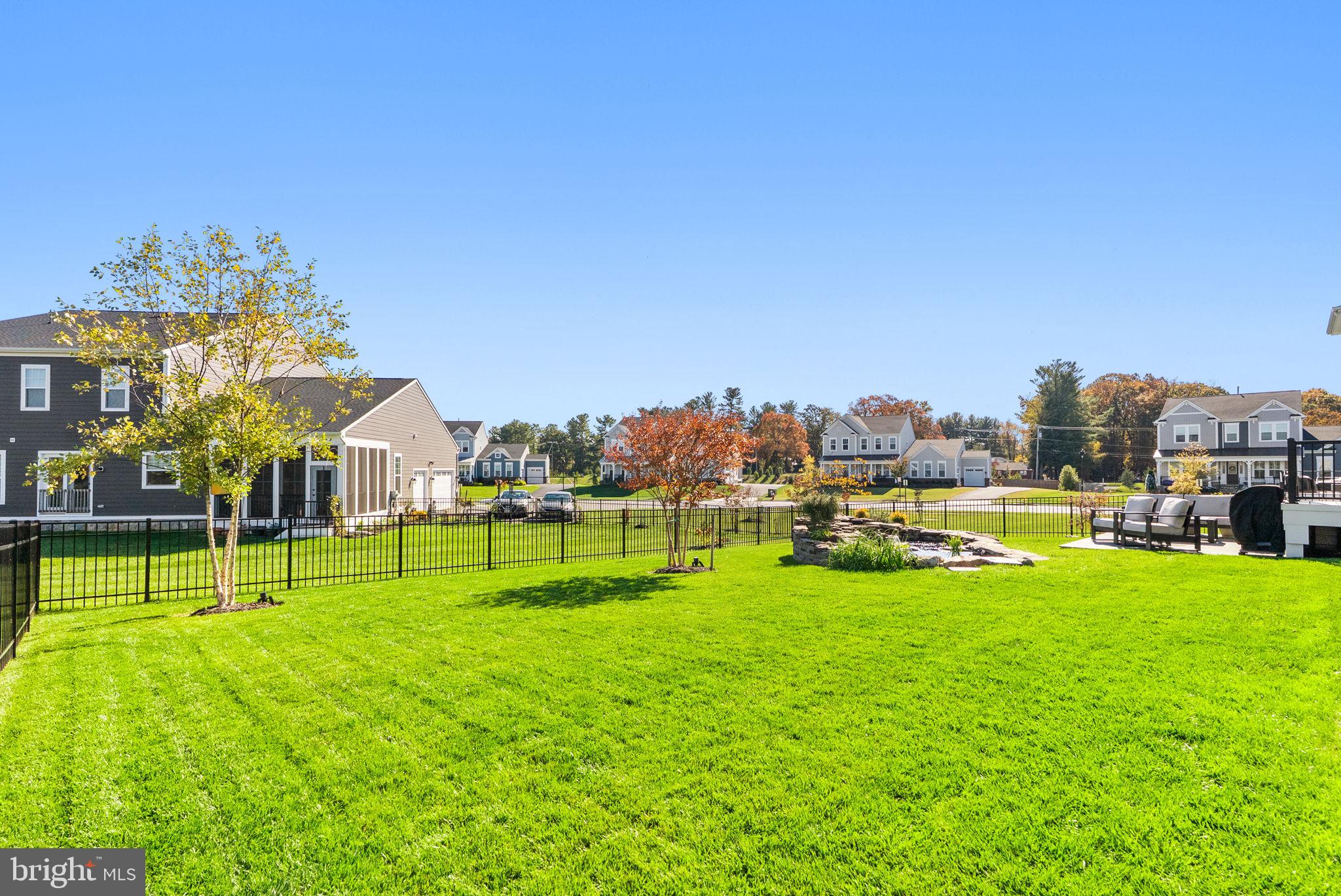 MEADOWBROOK - Residential