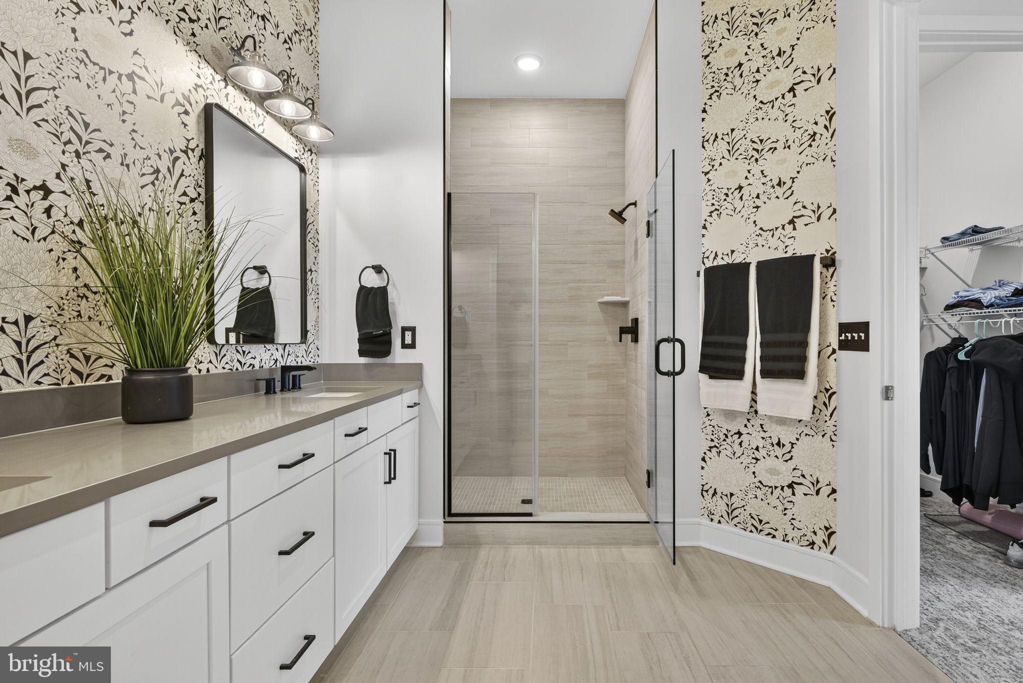 MEADOWBROOK - Residential