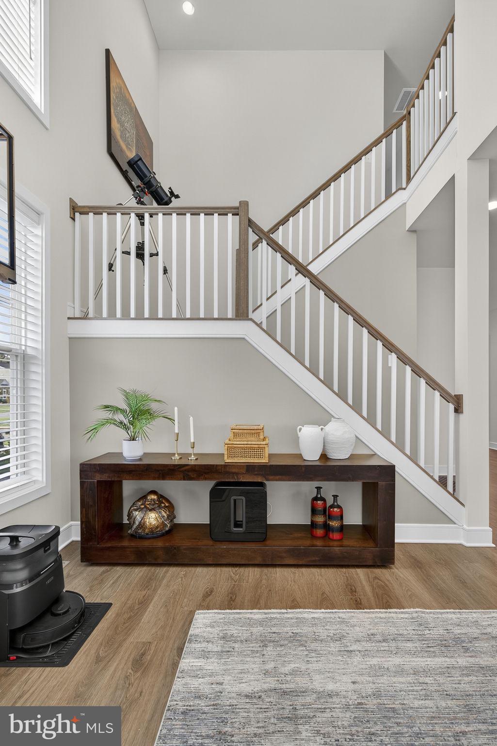 MEADOWBROOK - Residential