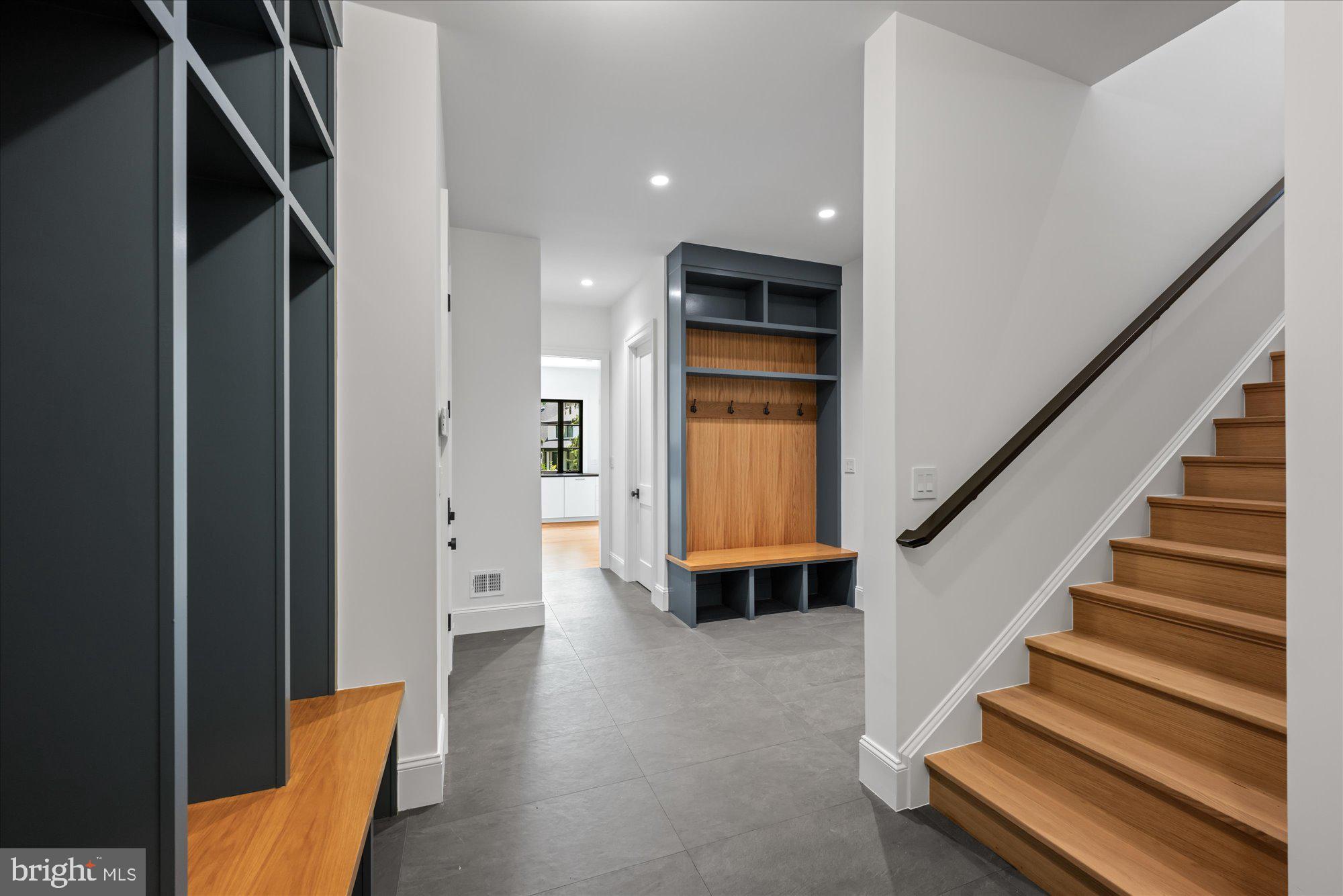 SALONA VILLAGE - Residential