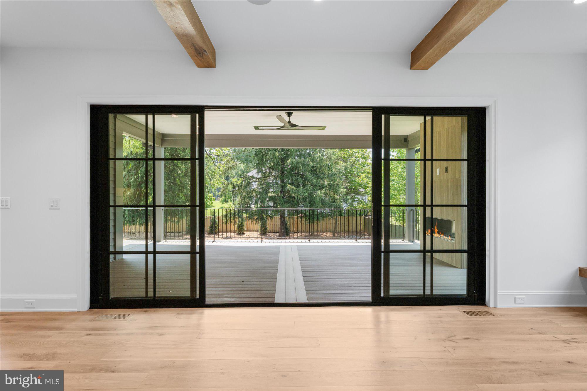 SALONA VILLAGE - Residential