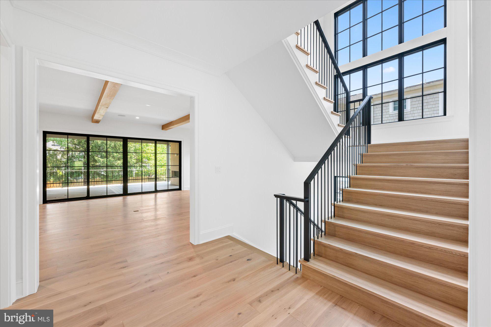 SALONA VILLAGE - Residential