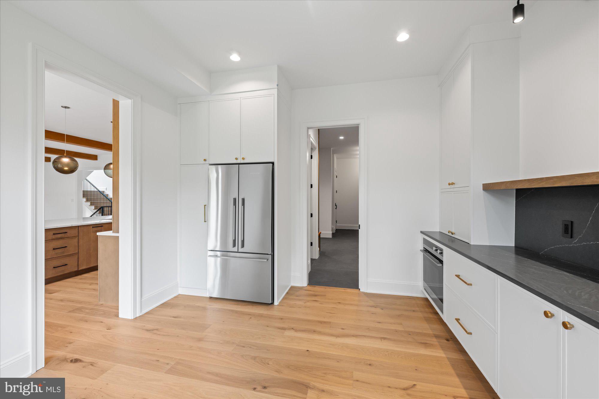 SALONA VILLAGE - Residential