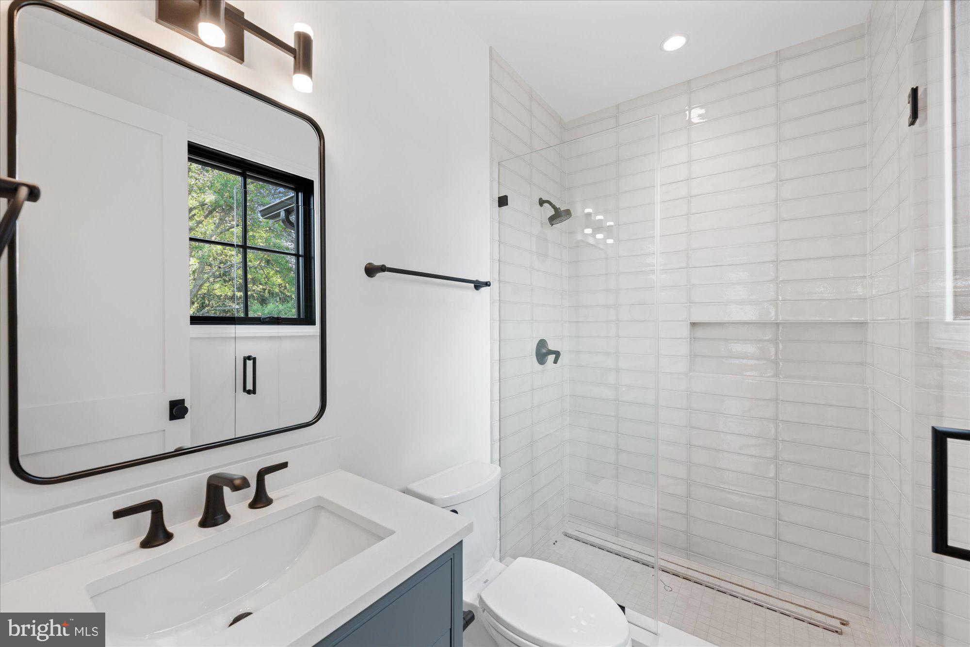 SALONA VILLAGE - Residential