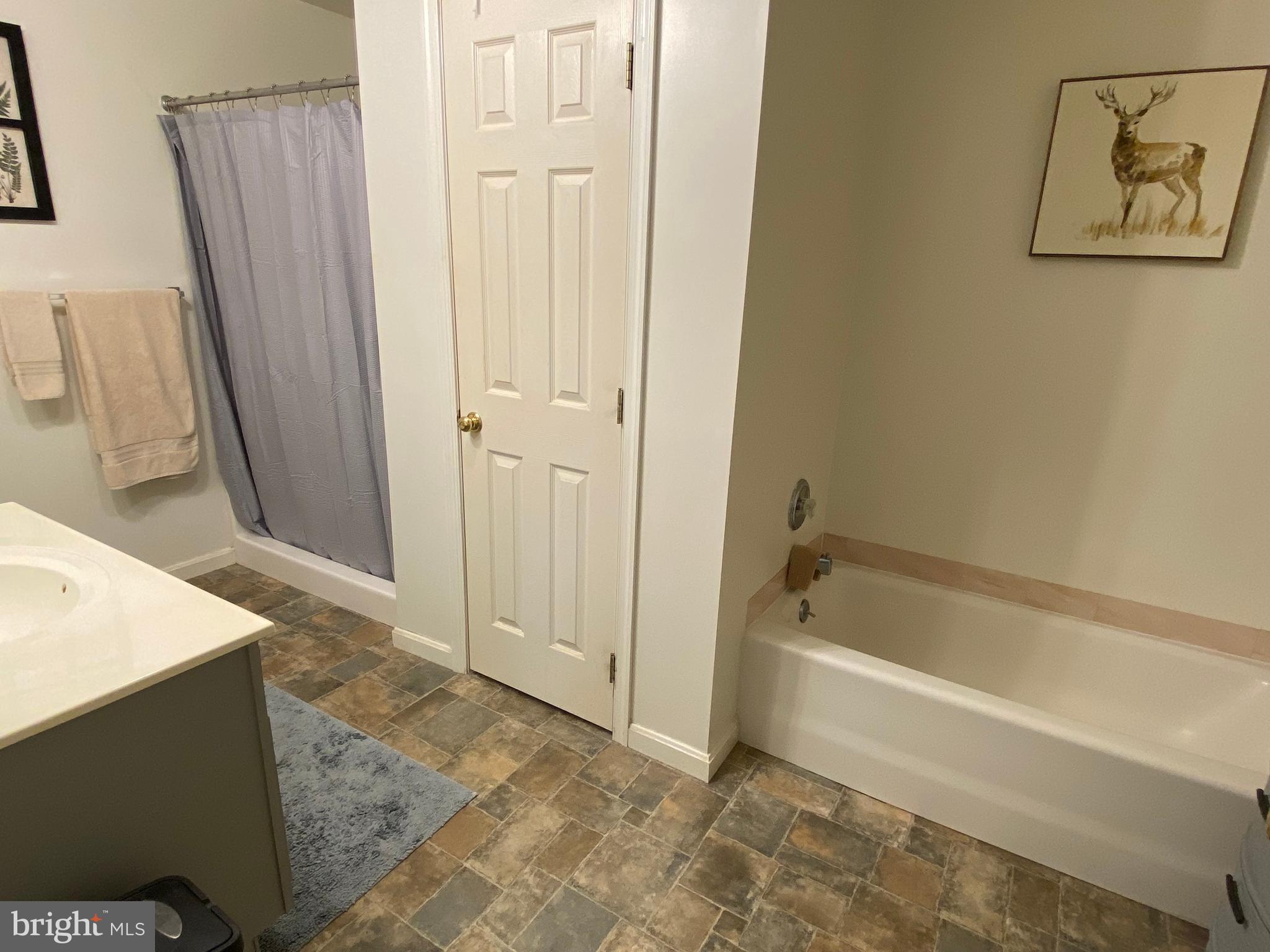 BRADDOCK ESTATES - Residential