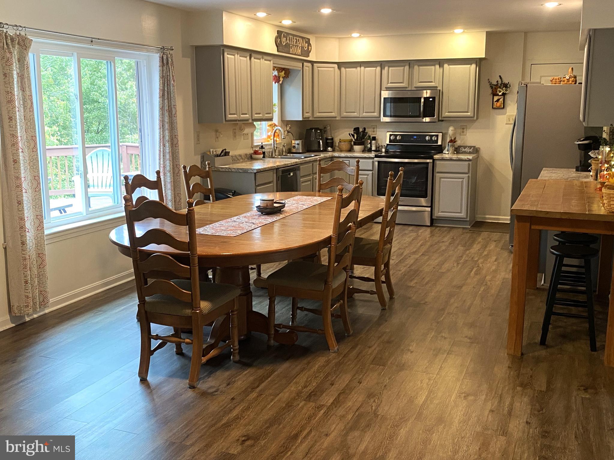 BRADDOCK ESTATES - Residential