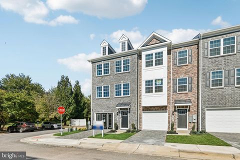 1806 BLYTHE WAY WINCHESTER VA 22601