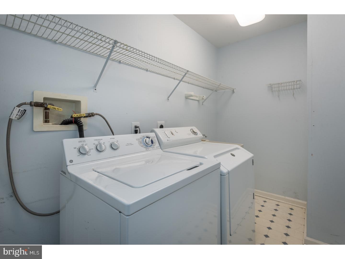 CREEKSIDE AT BLUE BELL - Residential Lease